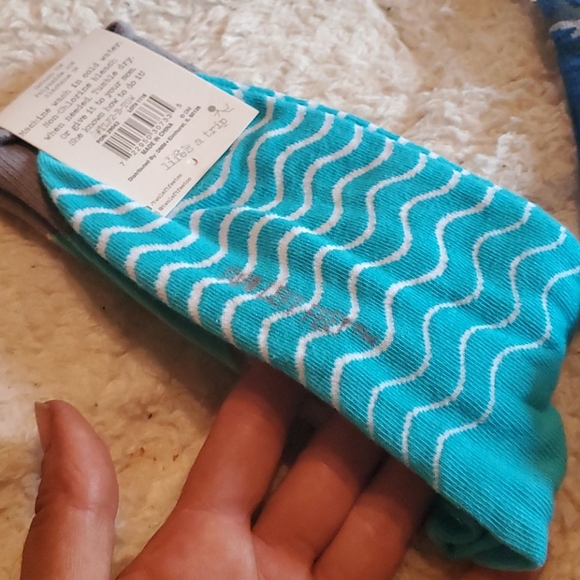 ●SOLD● NEW Bundle shark blue socks - Picture 7 of 8